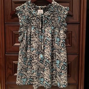 MISA, sizeM,like new, double layer top